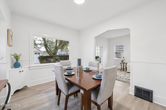 1044 Hawk Street, Toledo, OH 43612