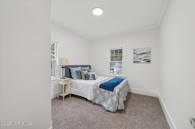 1044 Hawk Street, Toledo, OH 43612