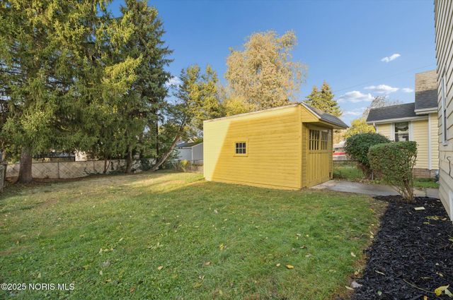 1044 Hawk Street, Toledo, OH 43612