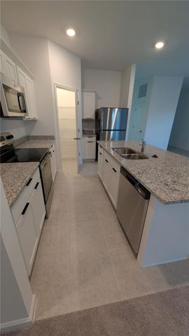 520 HENNEPIN LOOP, Lake Wales, FL 33898