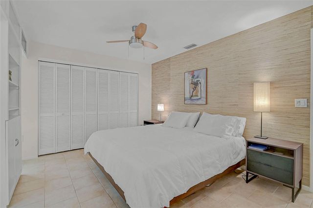 5033 VILLAGE GARDENS DRIVE 24, Sarasota, FL 34234