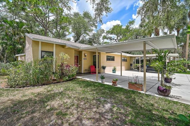5033 VILLAGE GARDENS DRIVE 24, Sarasota, FL 34234