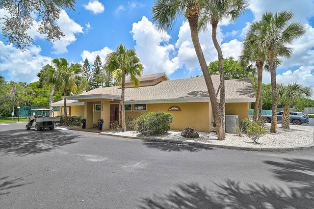 5033 VILLAGE GARDENS DRIVE 24, Sarasota, FL 34234
