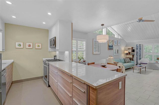 5033 VILLAGE GARDENS DRIVE 24, Sarasota, FL 34234