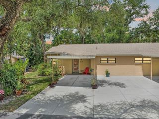 5033 VILLAGE GARDENS DRIVE 24, Sarasota, FL 34234