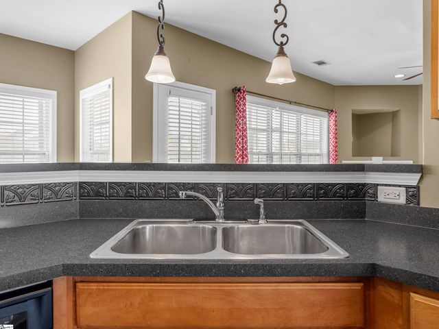 11 Twinings Drive, Simpsonville, SC 29681