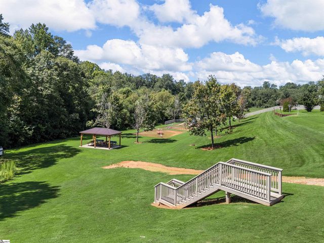 11 Twinings Drive, Simpsonville, SC 29681