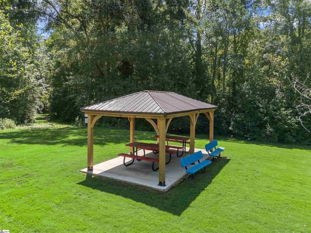 11 Twinings Drive, Simpsonville, SC 29681