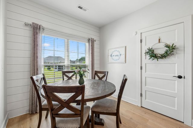 409 Sheas Way, Clarksville, TN 37043
