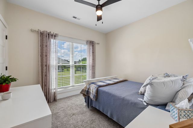 409 Sheas Way, Clarksville, TN 37043