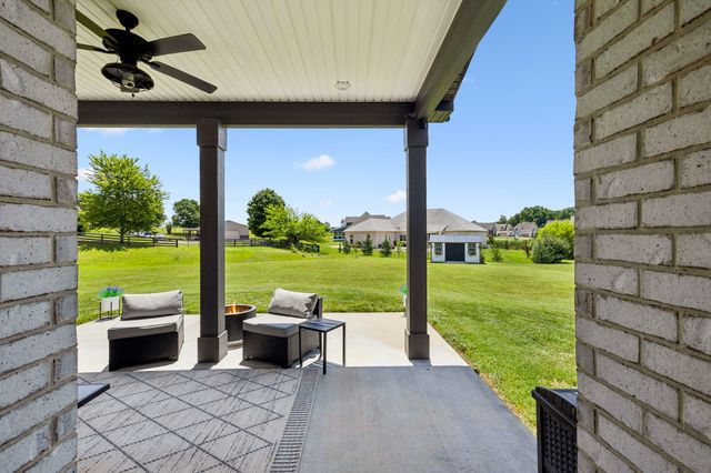409 Sheas Way, Clarksville, TN 37043