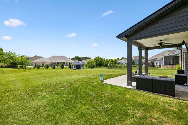 409 Sheas Way, Clarksville, TN 37043
