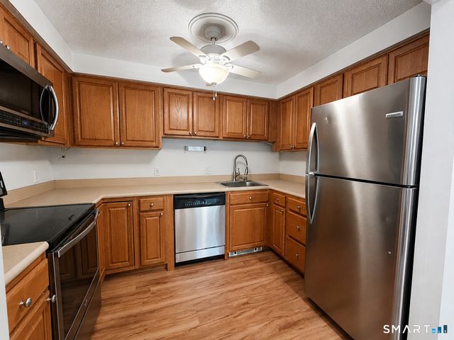 1001 Old Colony Road 7-2, Meriden, CT 06451