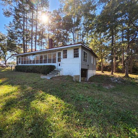 109 Cove Lane, Eutawville, SC 29048