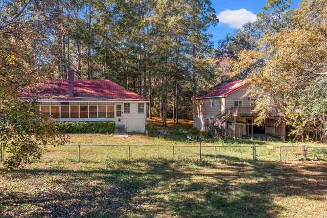 109 Cove Lane, Eutawville, SC 29048