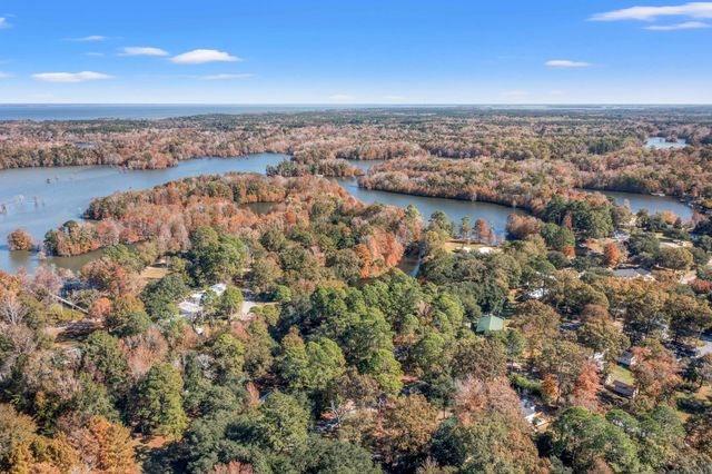 109 Cove Lane, Eutawville, SC 29048