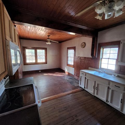 109 Cove Lane, Eutawville, SC 29048