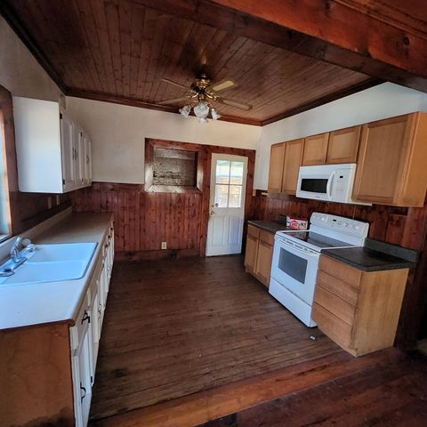 109 Cove Lane, Eutawville, SC 29048