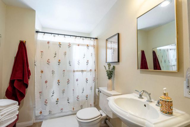 42735 Kansas Street, Palm Desert, CA 92211