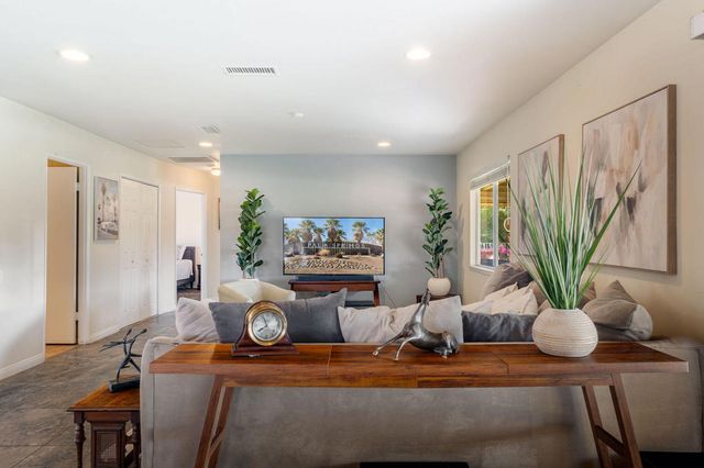 42735 Kansas Street, Palm Desert, CA 92211