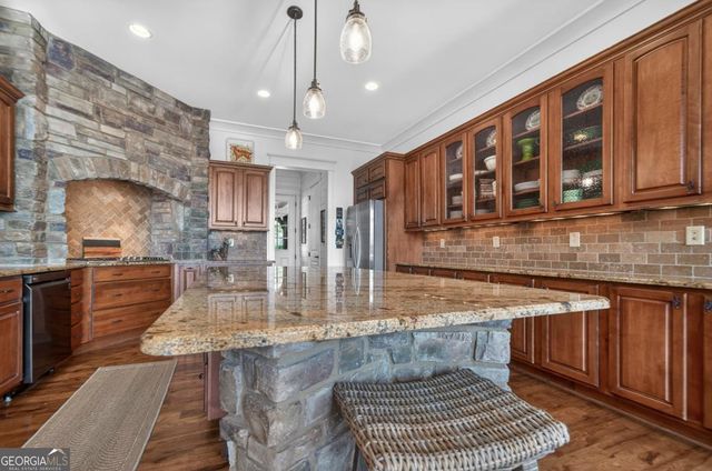 124 Cape View Lane, Eatonton, GA 31024