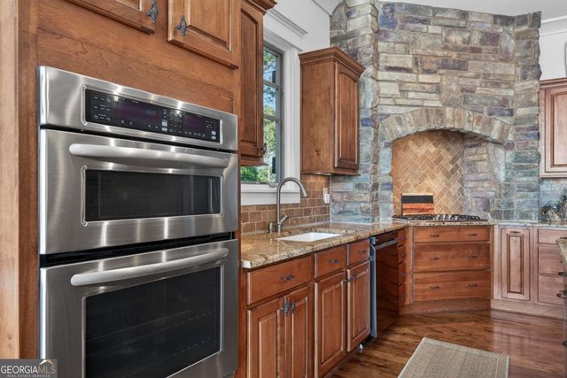 124 Cape View Lane, Eatonton, GA 31024