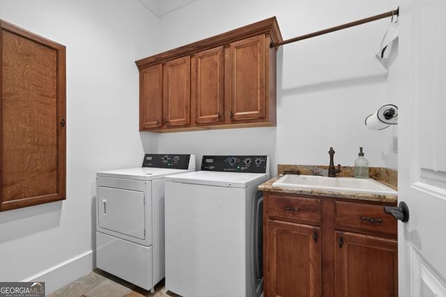 124 Cape View Lane, Eatonton, GA 31024