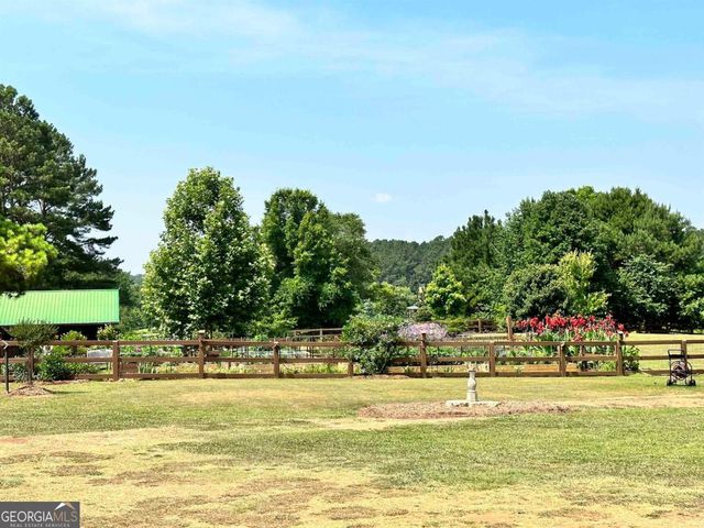 124 Cape View Lane, Eatonton, GA 31024