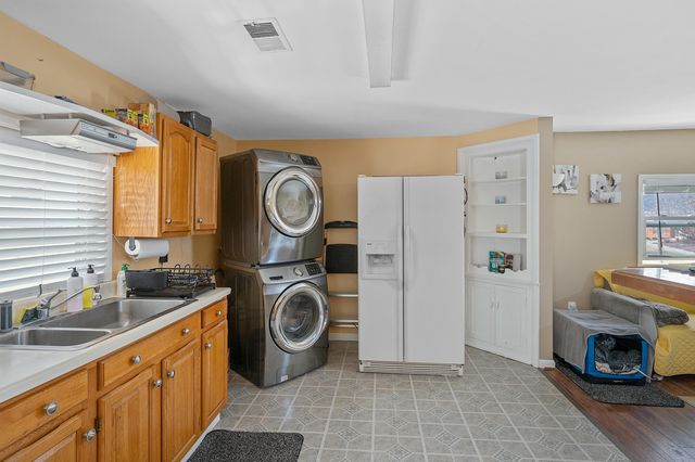 435 River Road, Bromley, KY 41016