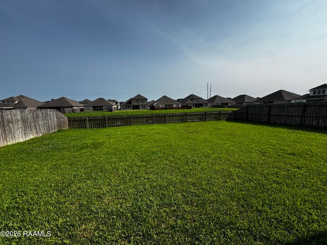 202 Rue Cordorcet, Youngsville, LA 70592