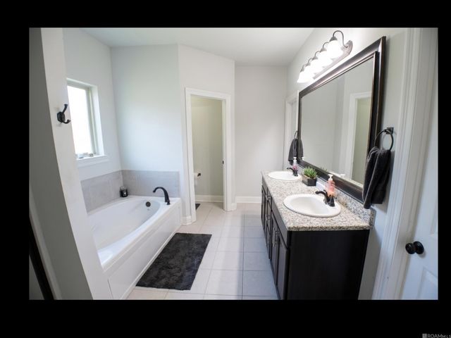 1322 Pine Bluff Ave, Zachary, LA 70791