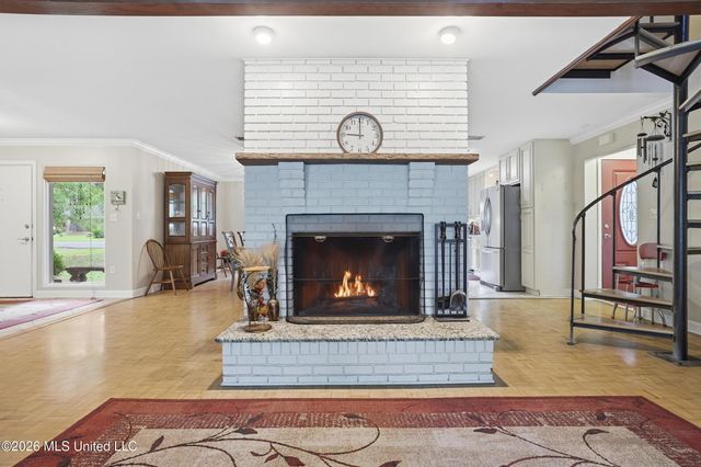 6825 Shore Drive, Ocean Springs, MS 39564