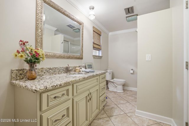 6825 Shore Drive, Ocean Springs, MS 39564