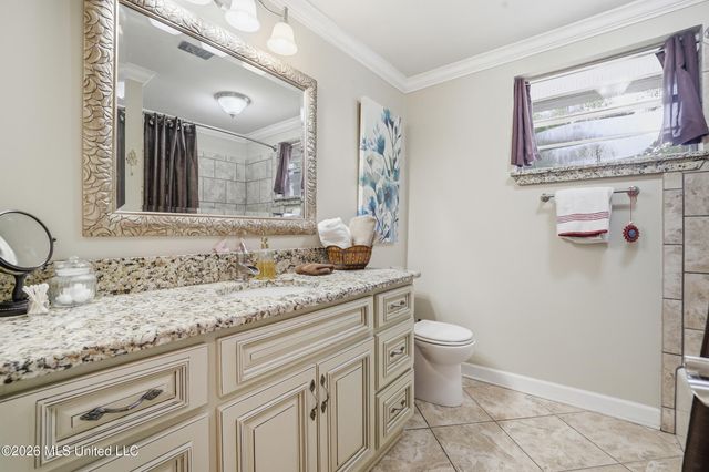 6825 Shore Drive, Ocean Springs, MS 39564
