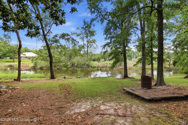 6825 Shore Drive, Ocean Springs, MS 39564