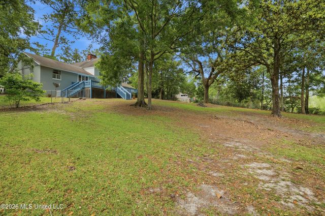 6825 Shore Drive, Ocean Springs, MS 39564