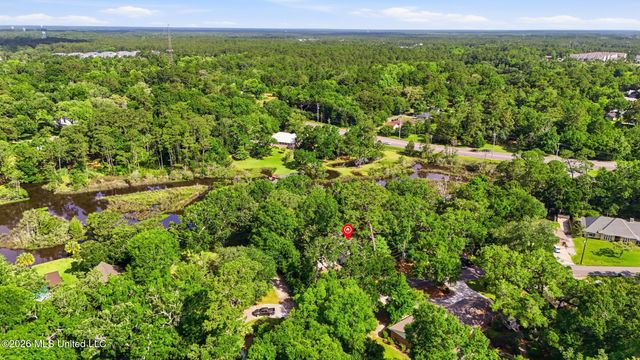 6825 Shore Drive, Ocean Springs, MS 39564