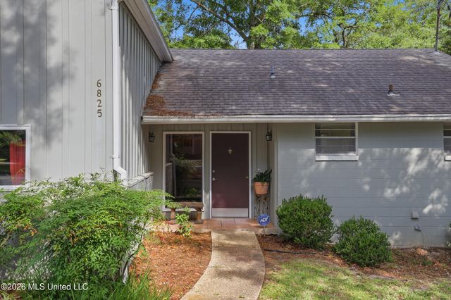 6825 Shore Drive, Ocean Springs, MS 39564