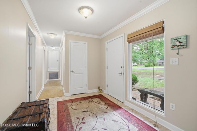 6825 Shore Drive, Ocean Springs, MS 39564