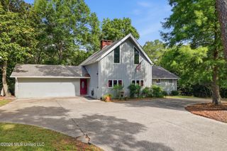 6825 Shore Drive, Ocean Springs, MS 39564