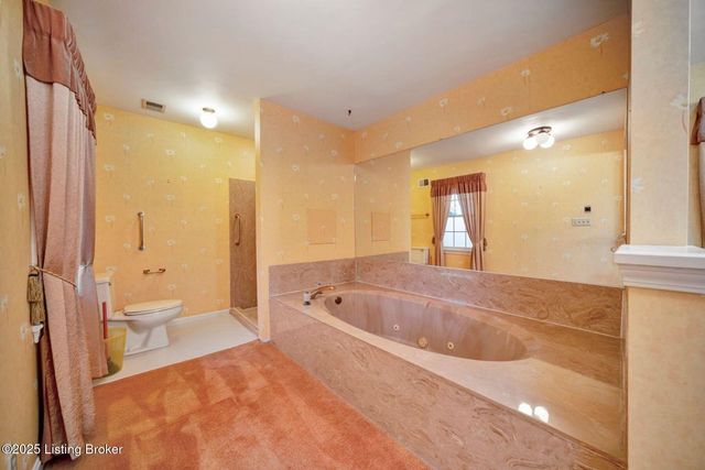 2824 Langdon Dr, Louisville, KY 40241