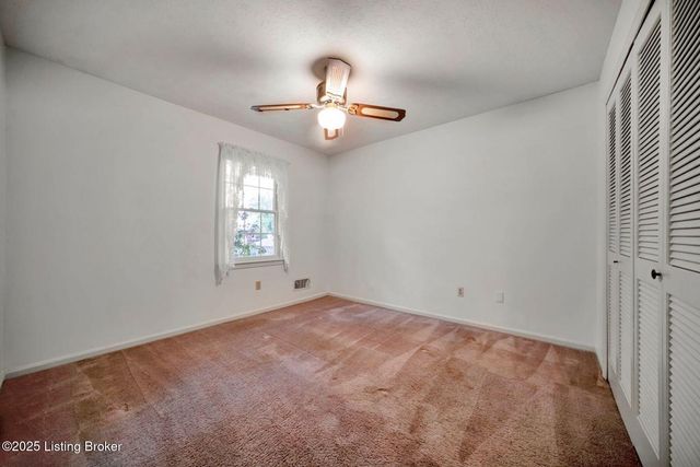 2824 Langdon Dr, Louisville, KY 40241