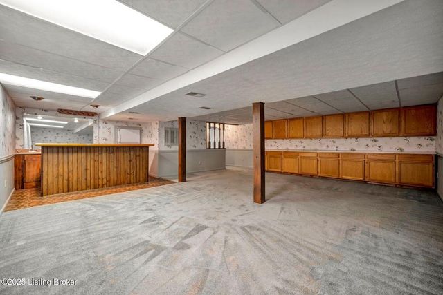 2824 Langdon Dr, Louisville, KY 40241