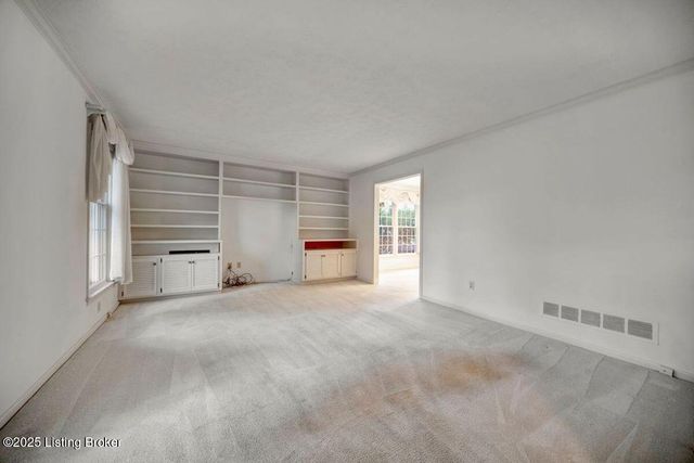 2824 Langdon Dr, Louisville, KY 40241