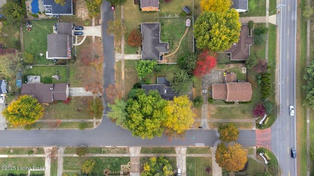 2824 Langdon Dr, Louisville, KY 40241