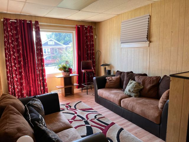 1752 Hayes Street, Gary, IN 46404