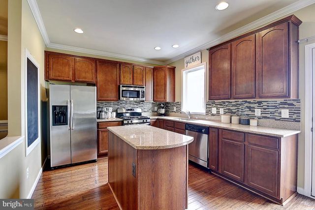 43893 EASTGATE VIEW DR, Chantilly, VA 20152