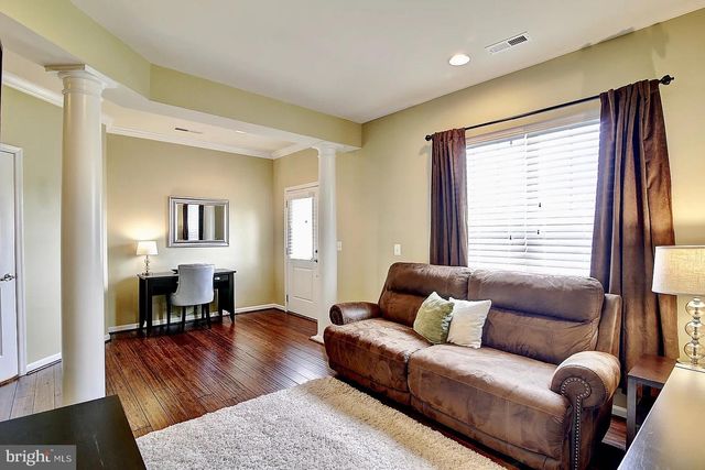 43893 EASTGATE VIEW DR, Chantilly, VA 20152