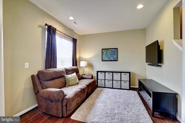 43893 EASTGATE VIEW DR, Chantilly, VA 20152