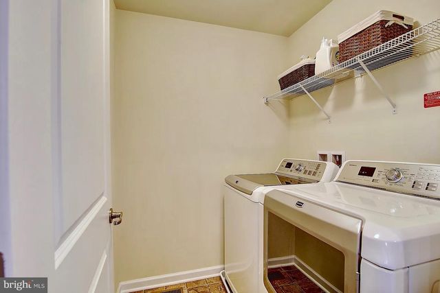 43893 EASTGATE VIEW DR, Chantilly, VA 20152